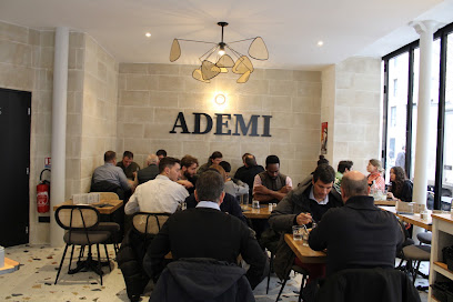 Pizza de Ademi Montmartre à Paris