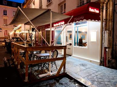 Pizza de sorriso del sole à Paris